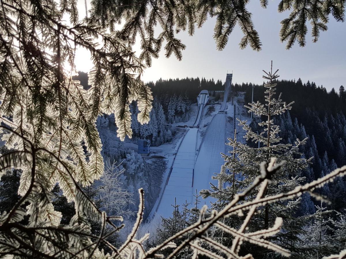 Ferienhaus Am Kirchberg Kurort Steinbach-Hallenberg Esterno foto